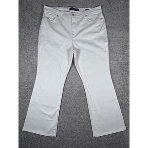 Gloria Vanderbilt Amanda Bootcut Jeans White‎ Womens Size 18S Short